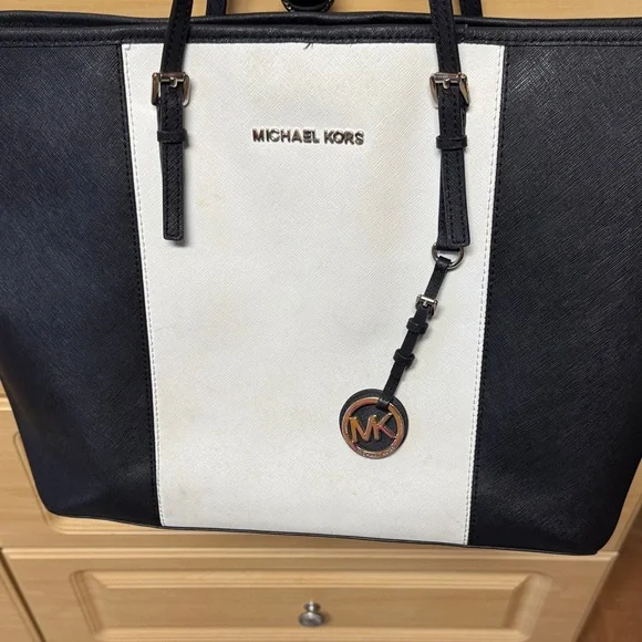 Michael Kors Two-Tone Black and White Handbag - Picture 1 of 8